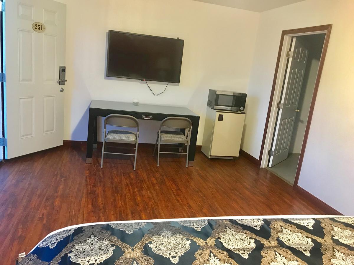 Norwalk Inn & Suites المظهر الخارجي الصورة