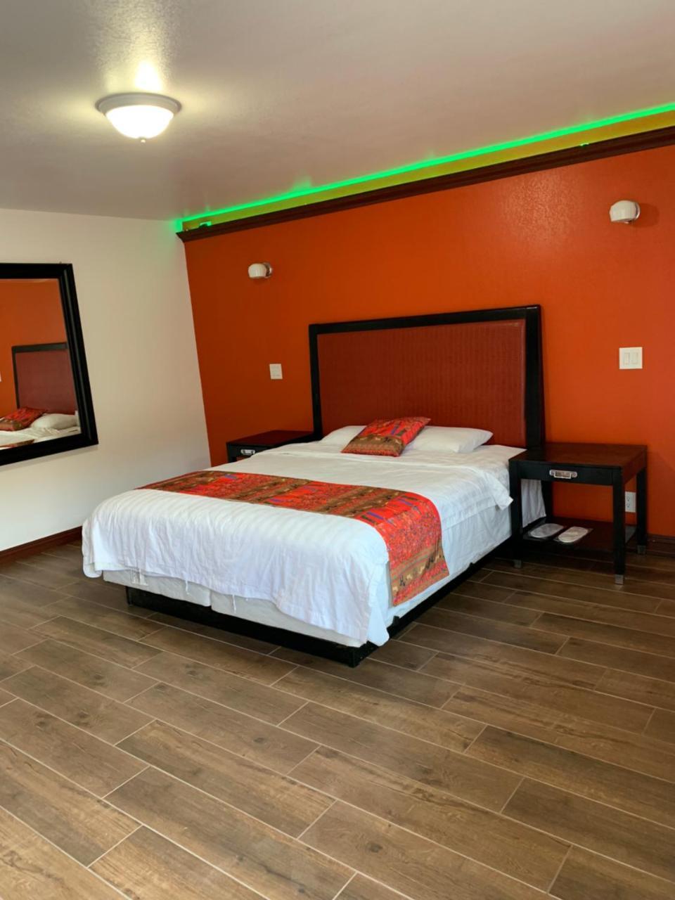 Norwalk Inn & Suites المظهر الخارجي الصورة