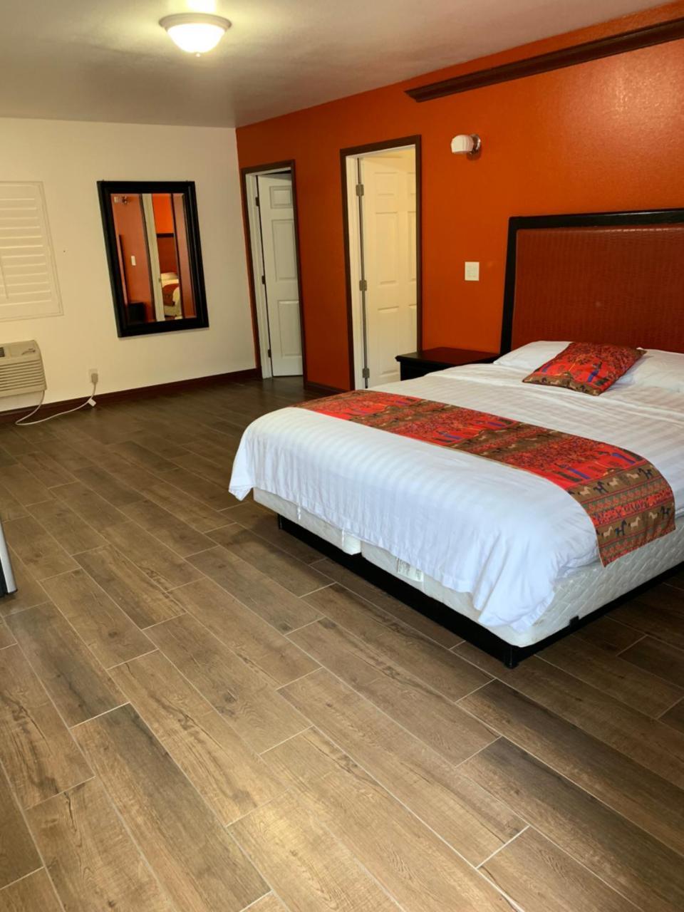 Norwalk Inn & Suites المظهر الخارجي الصورة